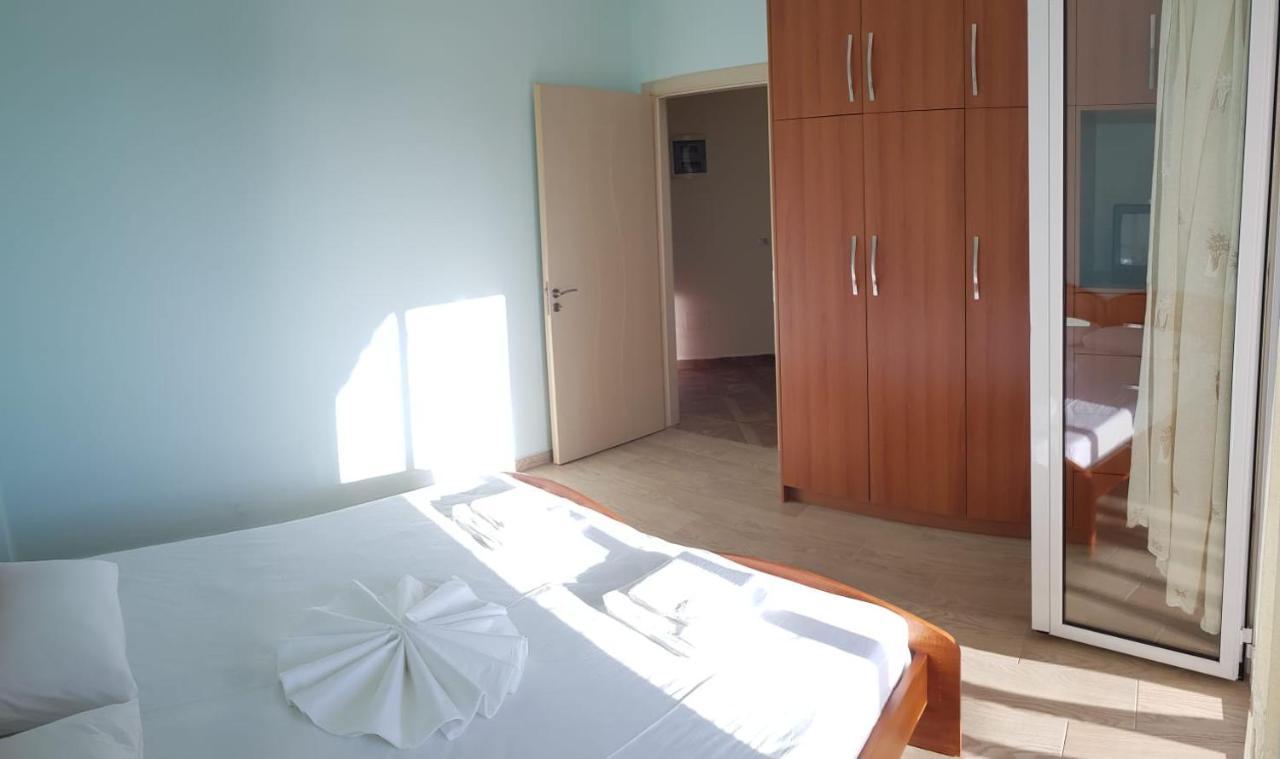 Stunning Sea View Apartments Sarandë Exterior foto